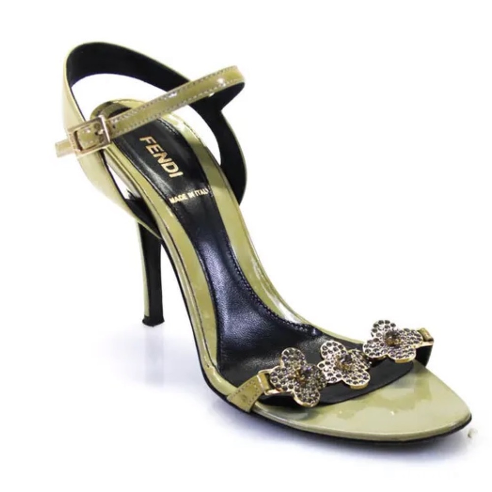 Vintage Fendi heels. Green